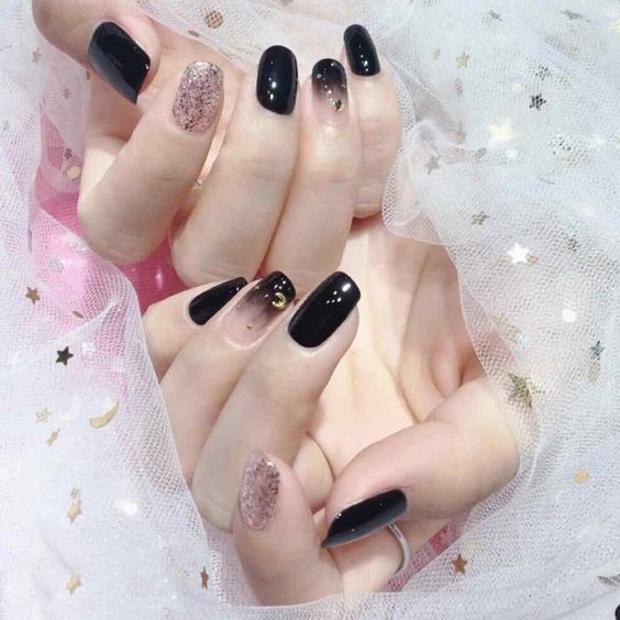 10+  Black SNS Nail Art Ideas for a Fresh Autumn Manicure
